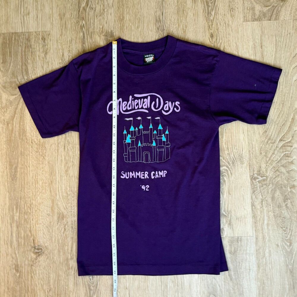 Vintage Screen Stars Best Medieval Days Summer Camp 1992 Purple Tee Vintage USA - Picture 5 of 6